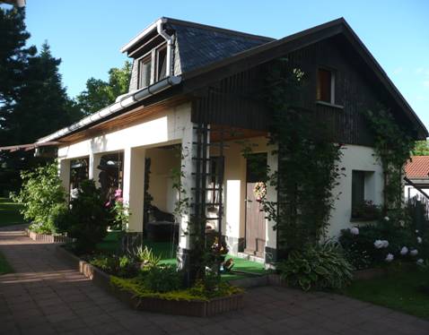 Gartenhaus 1.jpg